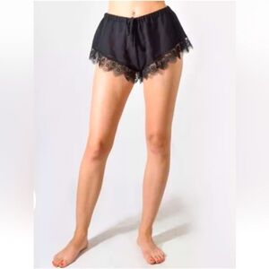 Aqua Womens Black Lace Shorts Lined NEW WITH TAGS Size M R$58